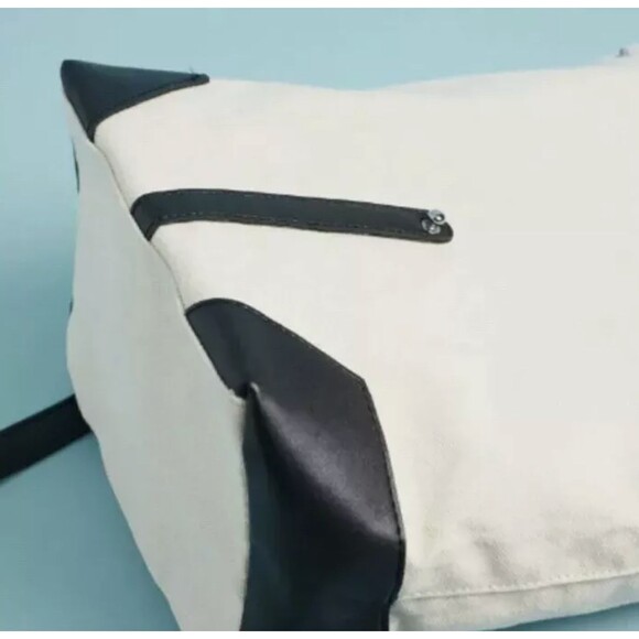 Deux Lux Demi Backpack Purse Fabfitfun Spring 2019 New In Packaging - Picture 5 of 9
